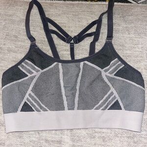 Sports bra, black/grey/white!